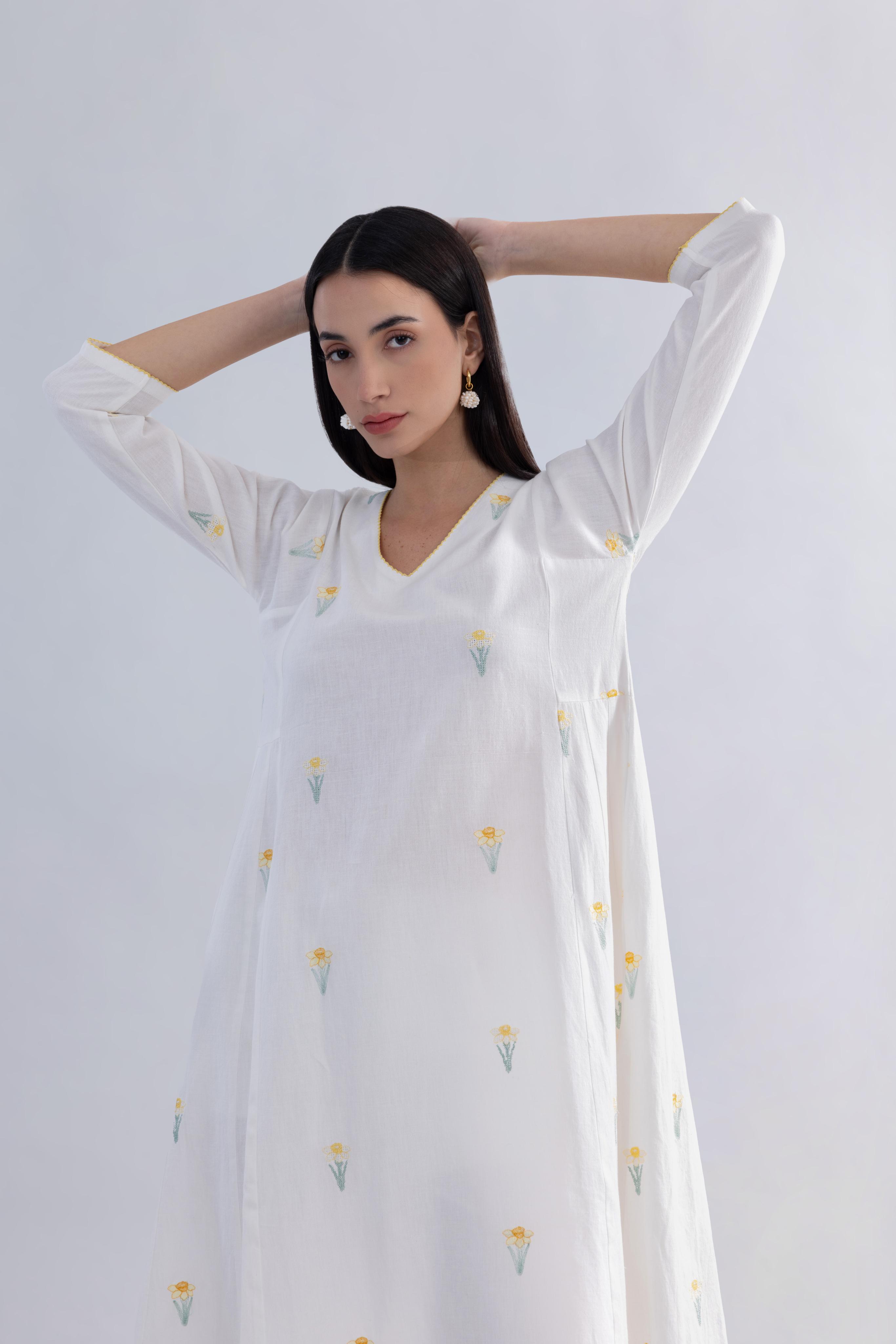 ELEGANCE NARGIS