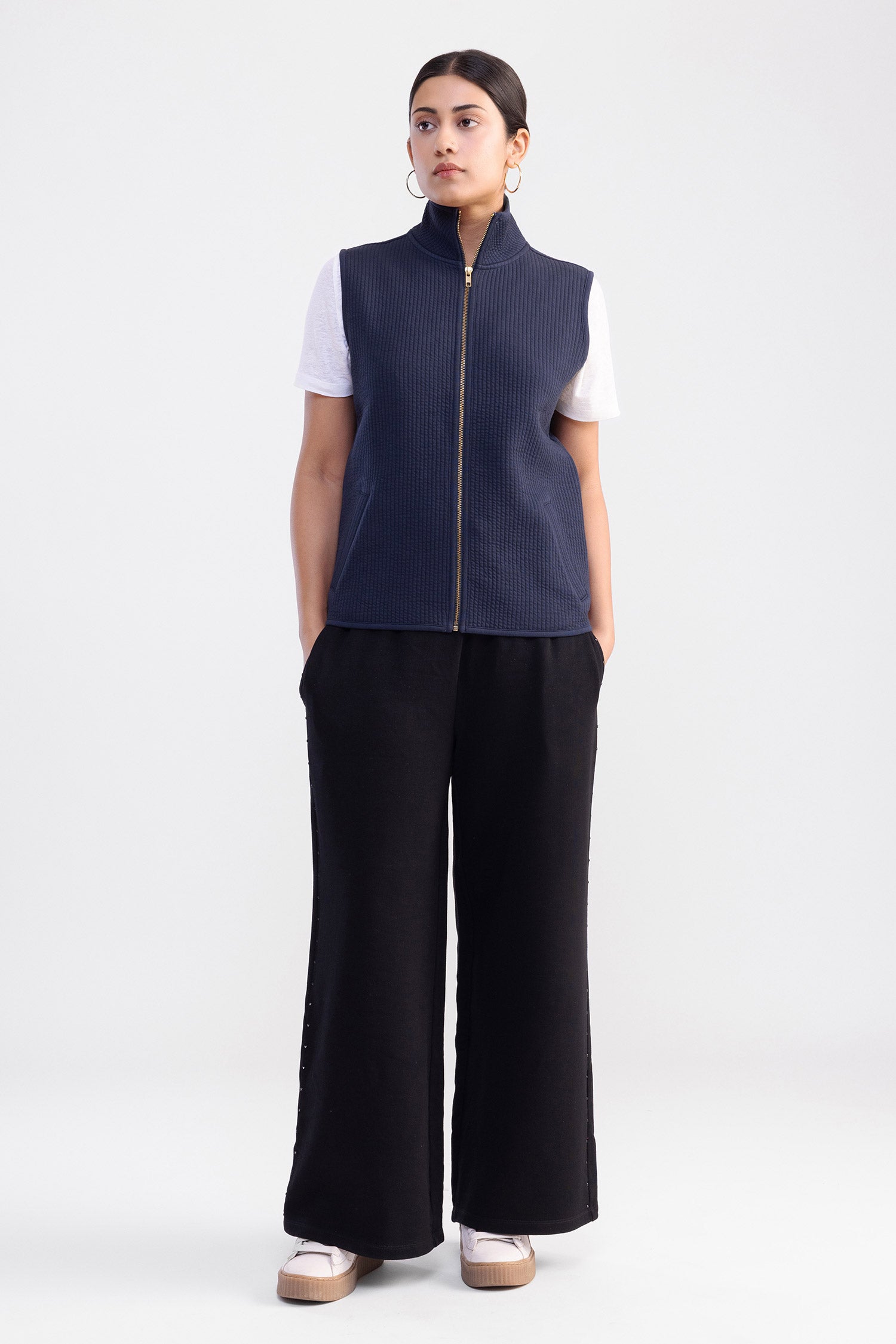 Sleevless Quilted Jacket Navy