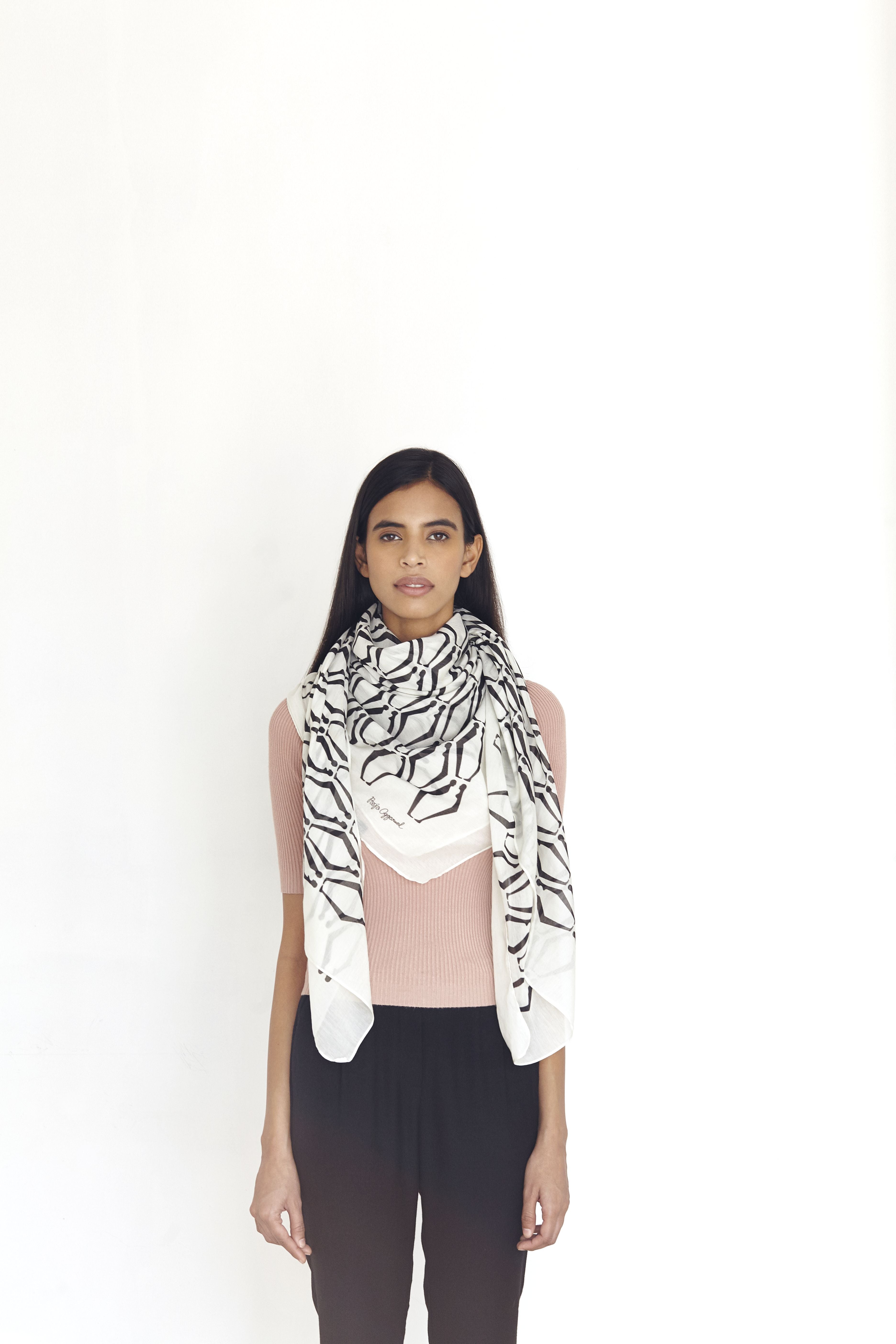 DIAMOND SCARF