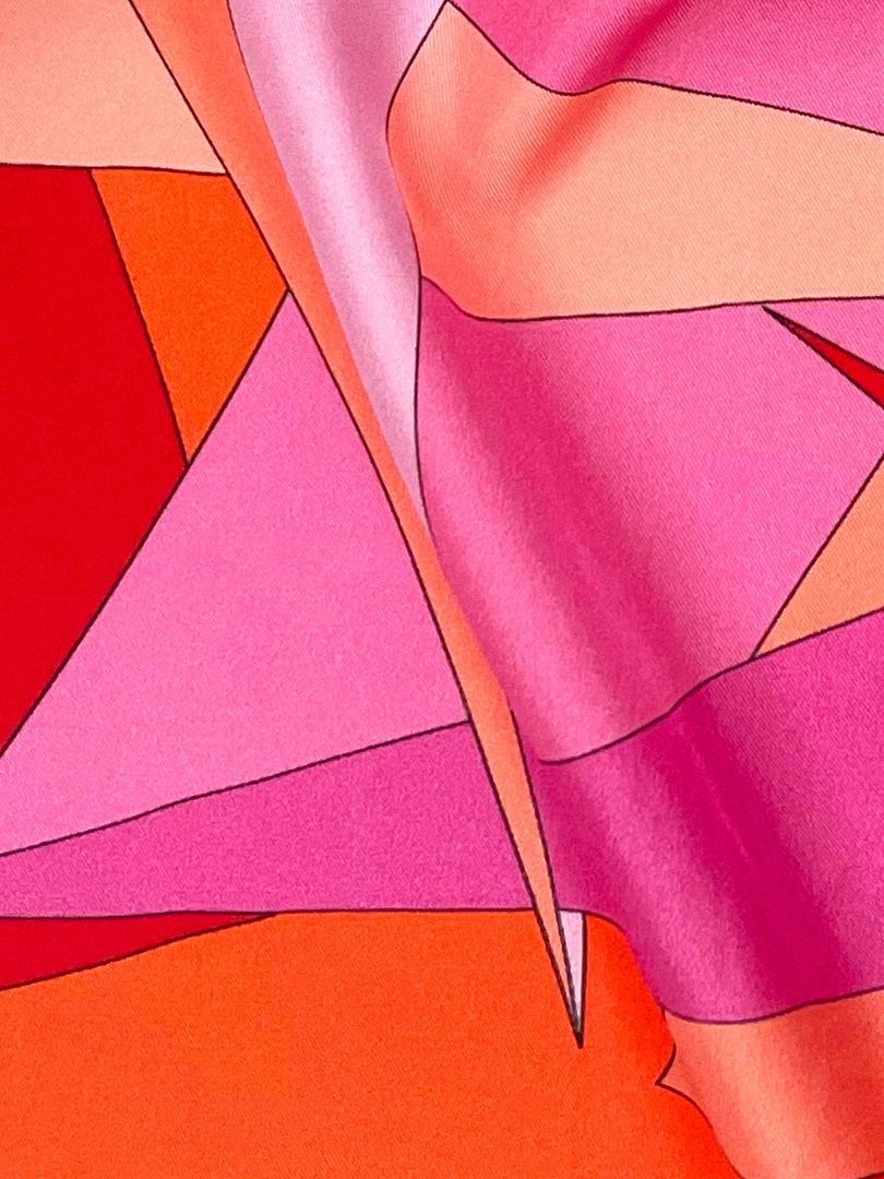 Triangle Magenta Pocket Square