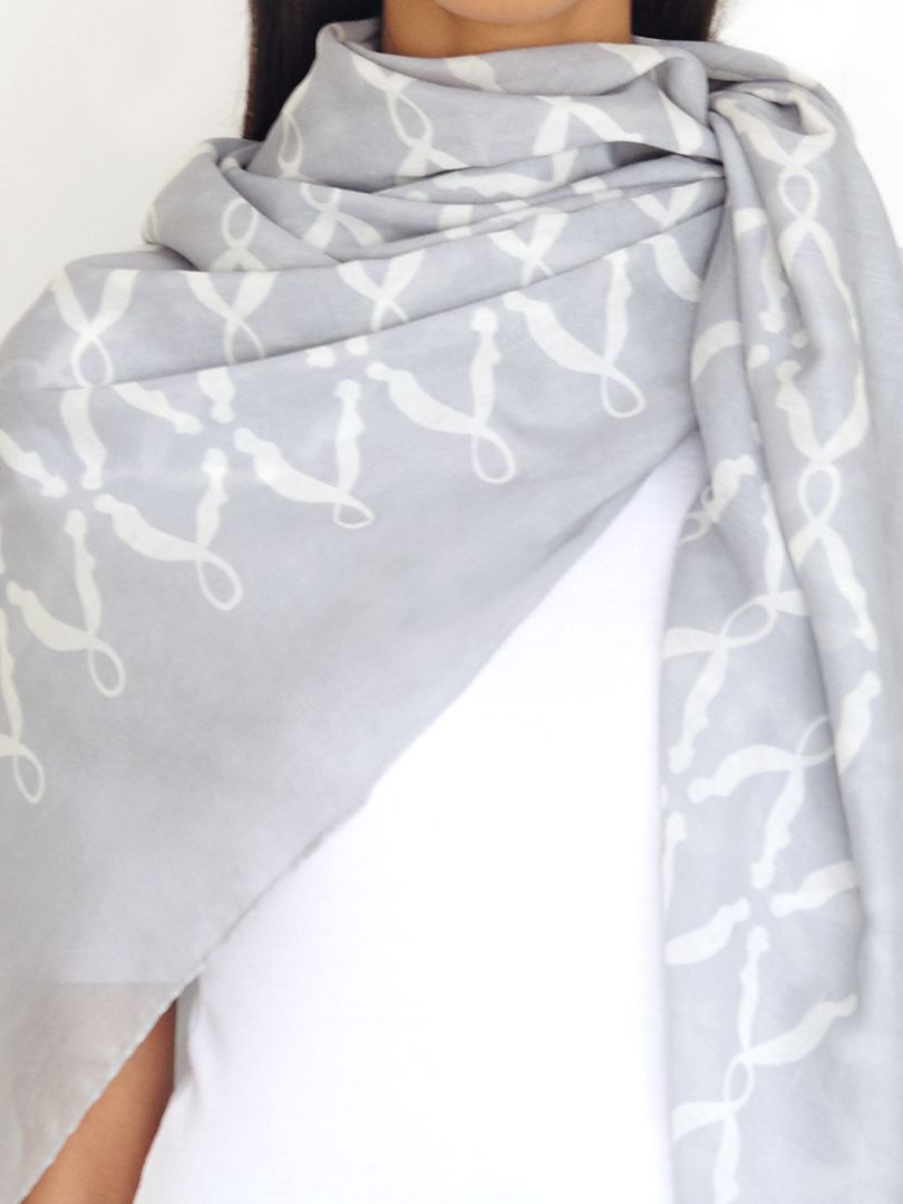 SCISSOR SCARF