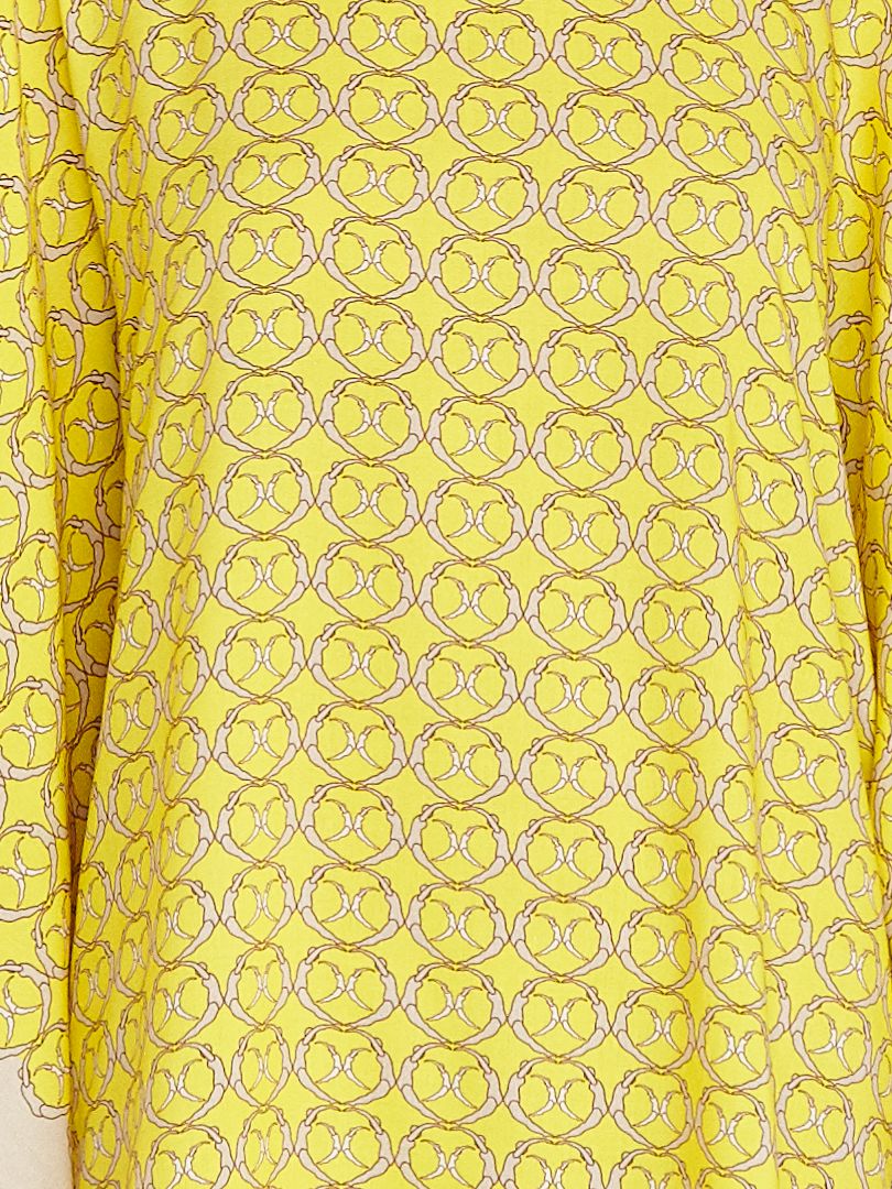 Synchronised kaftan